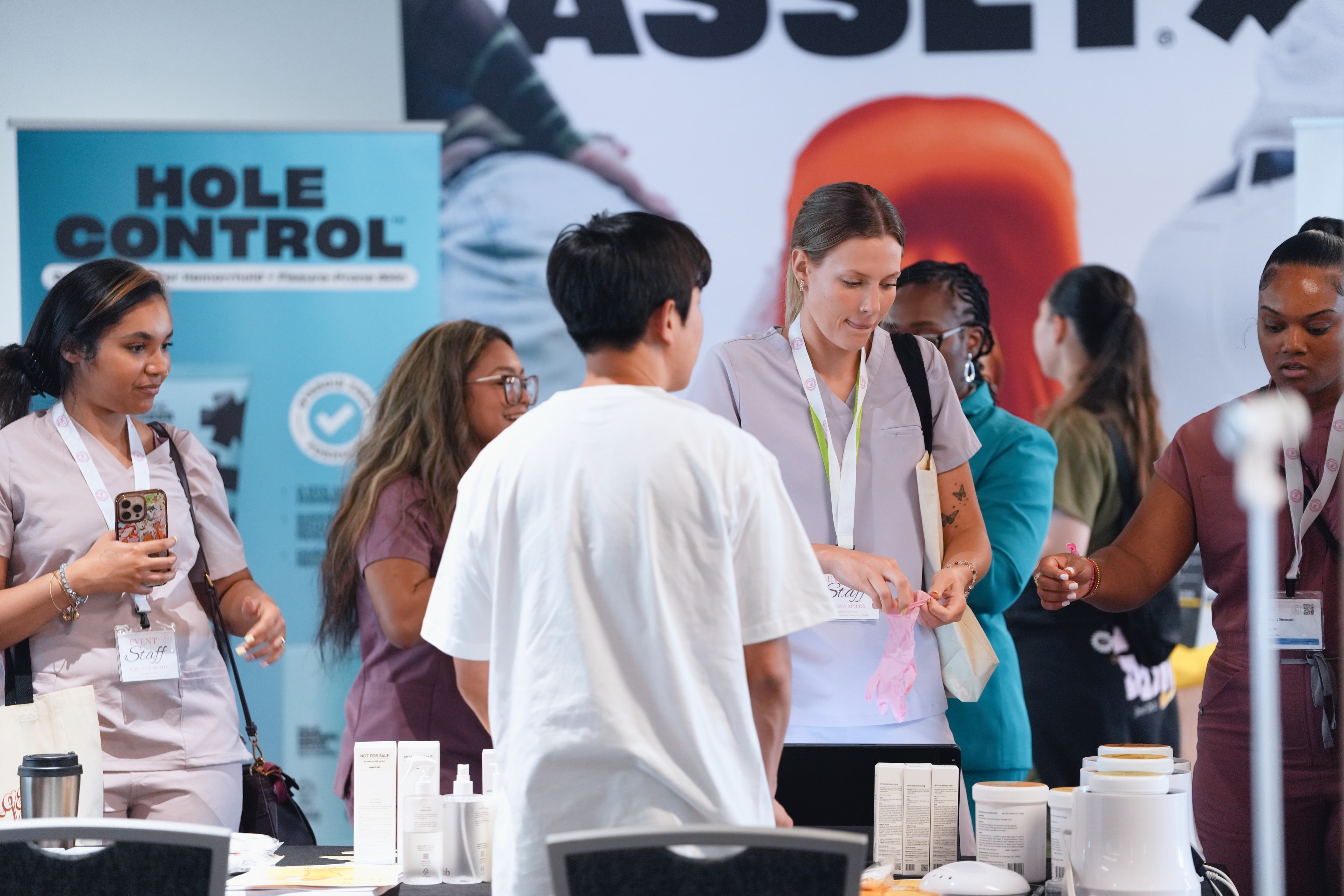 Assetz and Hole Control vendor booths at Sugar Con 2026
